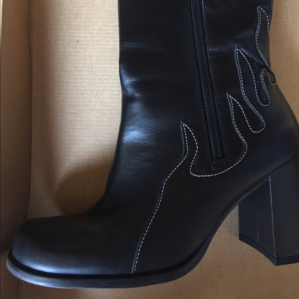 Ladies black Harley Davidson boots